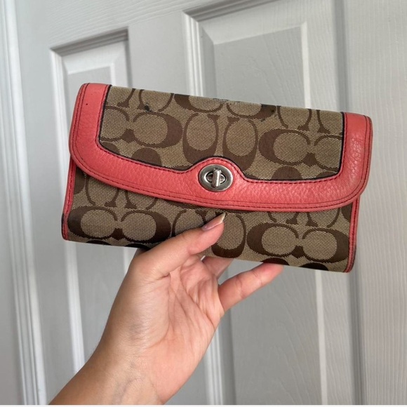 Vintage coach wallet - Picture 1 of 6